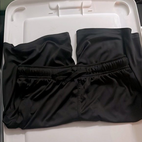 Kids Athletic Works Black Performance Shorts - Picture 3 of 5